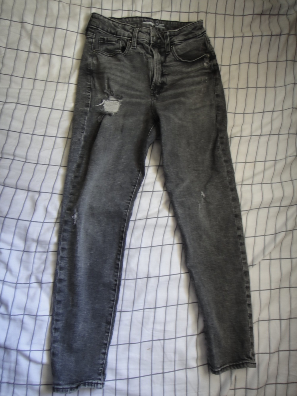 Old Navy OG Straight High-Rise Distressed Jeans Gray